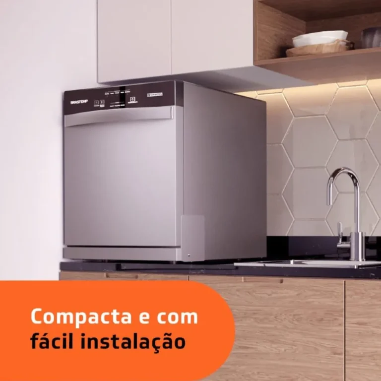 Lava-louça compacta instalada sobre bancada de cozinha pequena, com acabamento moderno e fácil instalação.