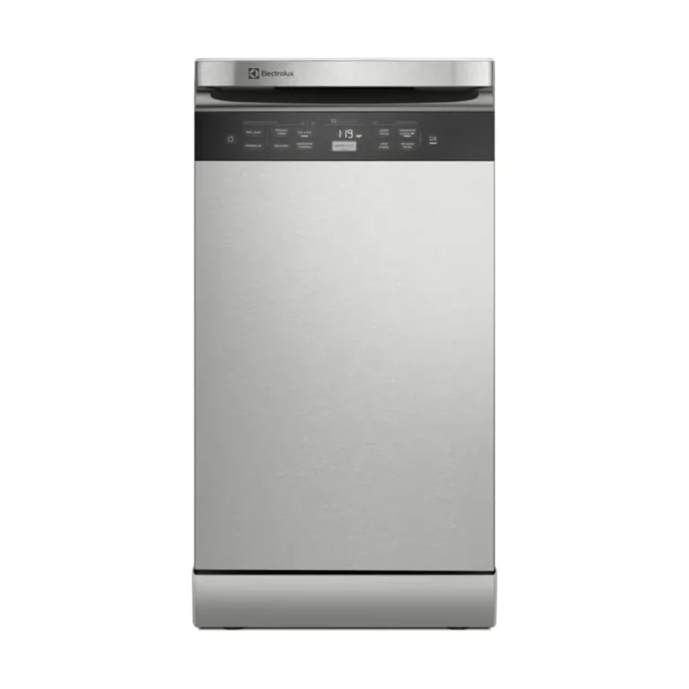Lava-louças Electrolux LL10X de embutir com painel digital e acabamento inox